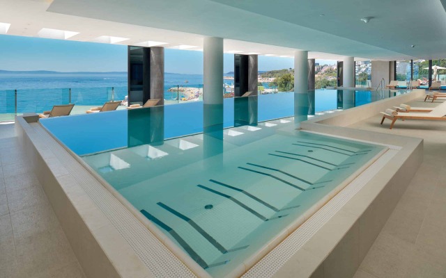 Deluxe Cottage with water view