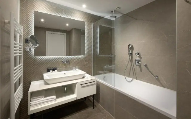 Deluxe Single room with balcony and with sea view