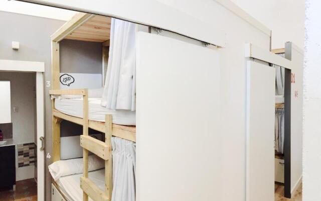 Bed in Dorm (female dorm)
