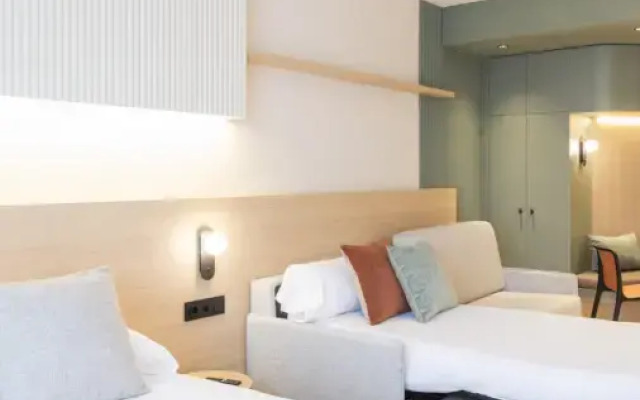 Superior Triple room