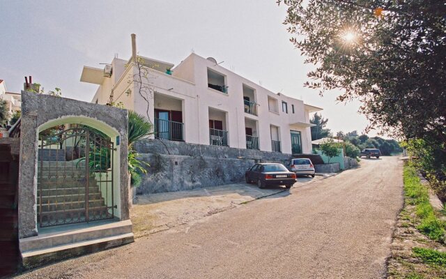 Premium Double Studio with balcony and with partial sea view