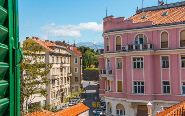 Deluxe Single room with balcony