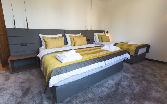 Deluxe Quadruple room