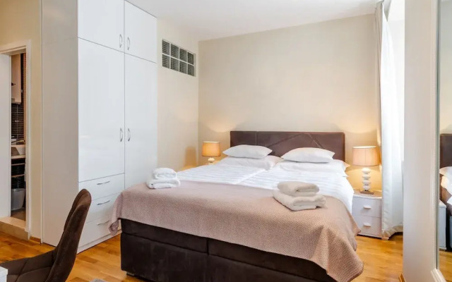 Standard Double room with city view