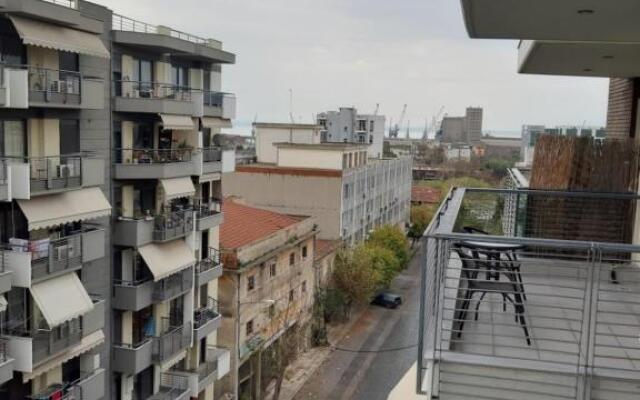 Kosmos Service Apartment OPEN VIEW 2