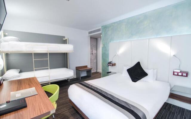 Superior Quadruple room