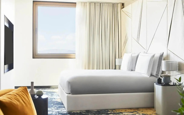 Penthouse Suite