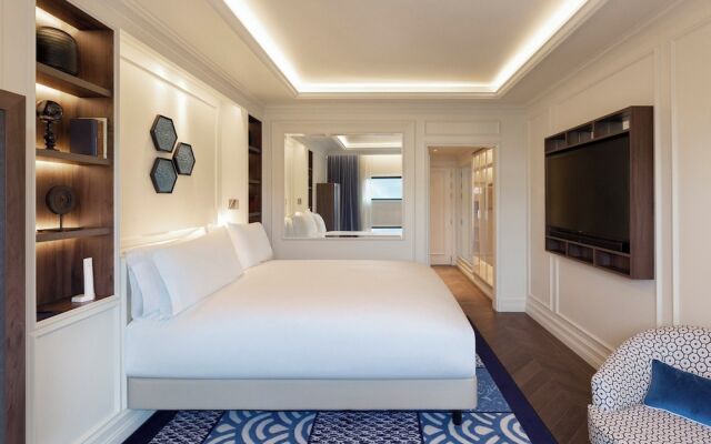 Superior Double room with city view