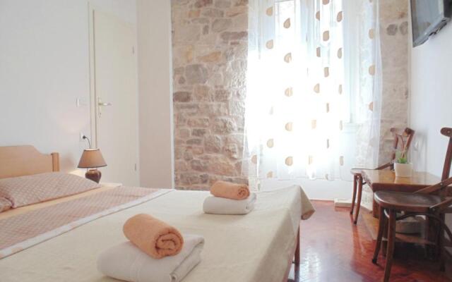 Standard Double room with garden view