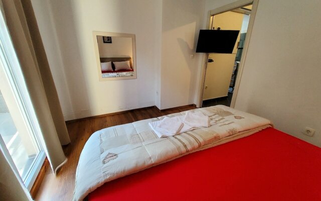 Apartment 4 Sleeps 4 Guests