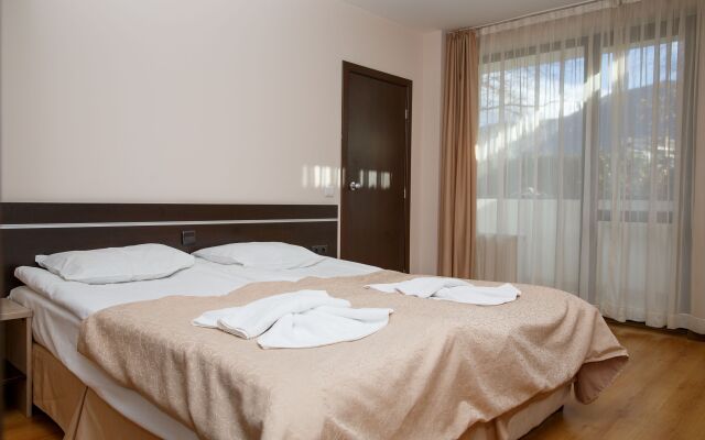 2 Bedrooms Apartment with balcony