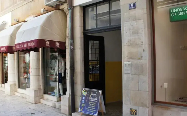 Hostel Sweet Dreams Accommodations