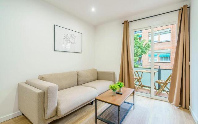 3 Bedrooms Apartment