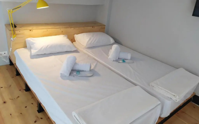 Thess Rooms Georgiou Katechaki 13