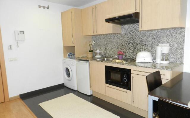 2 Bedrooms Apartment with pool view