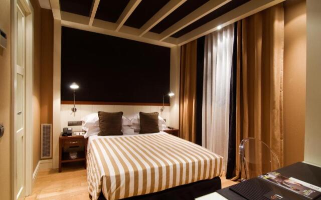 Basic Single room