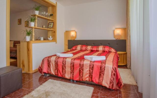 2 Bedrooms Suite with balcony