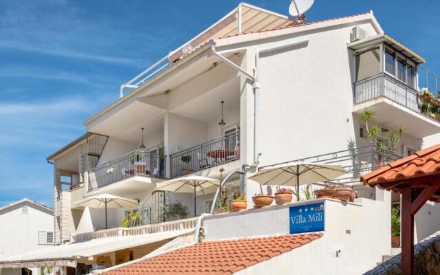 Apartment with sea view