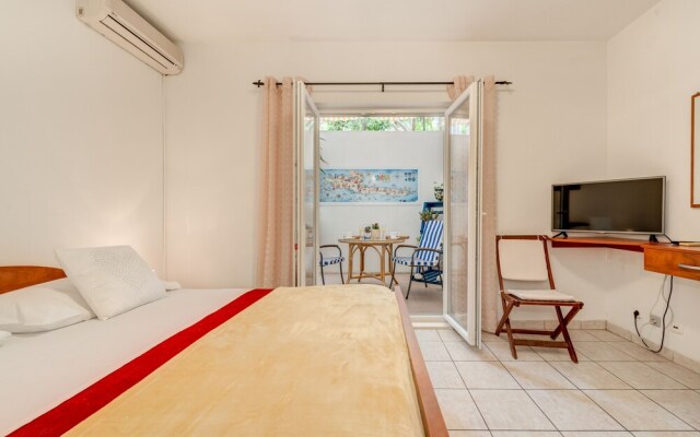 Comfort Double Apartment with garden view