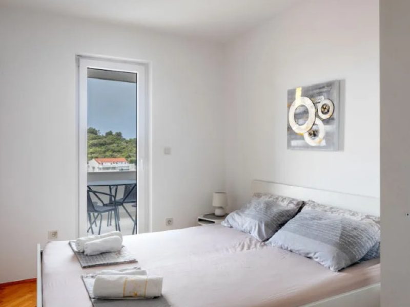 2 Bedrooms Deluxe Apartment with balcony and with sea view