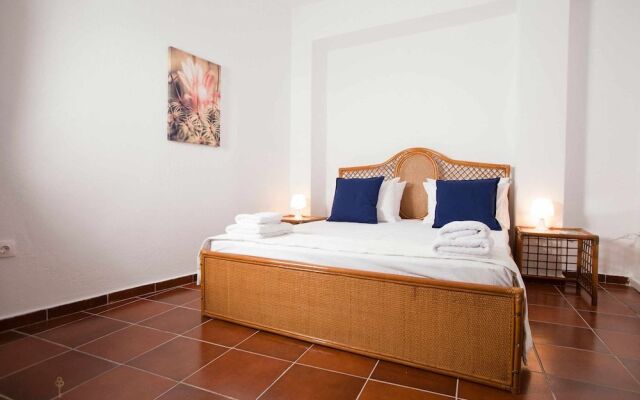 Zennova 31 Kallithea Blue Paradise